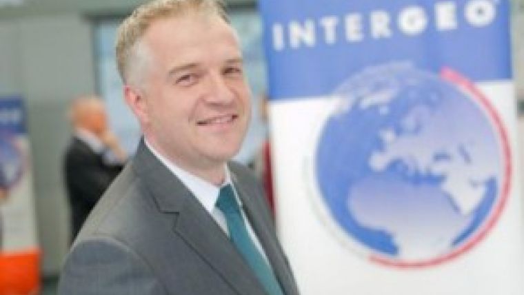 Six Questions to... Olaf Freier