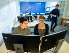 苏格兰的爱丁堡纳皮尔大学建立了AEC的Trimble技术实验室