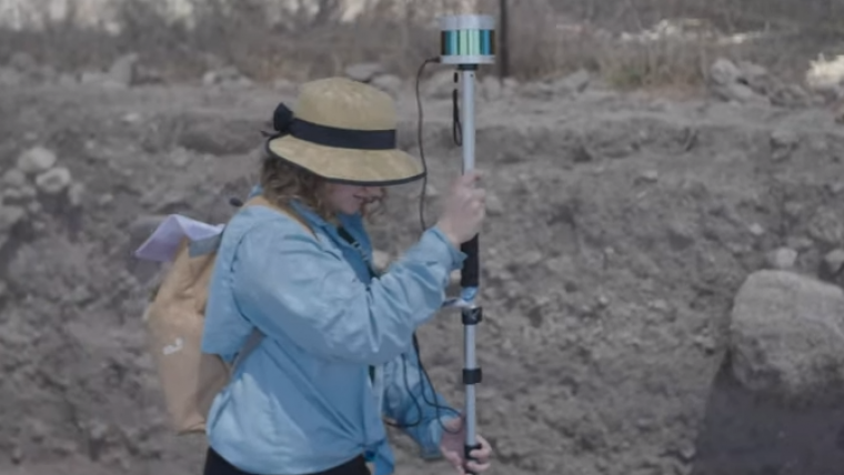 Portable Lidar Technology Provides Archaeology Students with New Insights
