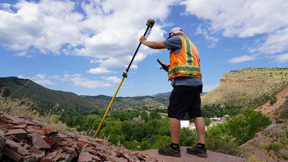 GNSS Rover开发使测量员成为一个新的优势